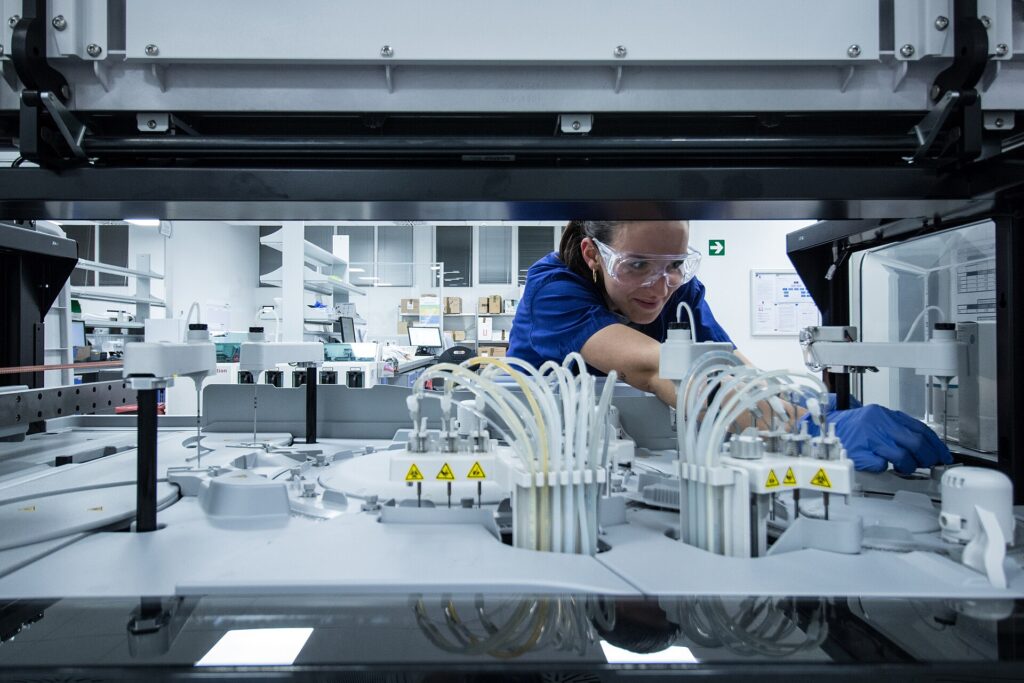 China distruge industria chimică europeană. Cum vrea Bruxelles-ul să intervină?