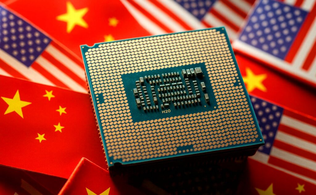 SUA confirmă restricțiile globale pentru exporturile de cipuri AI. Companiile chineze rămân sub control american