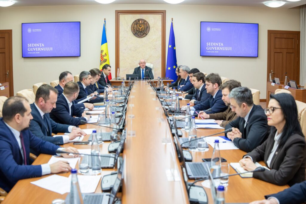 Guvernul Maiei Sandu miroase un „glonț rece”. Eșecul aderării la UE rezolvat prin ReUnirea Republicii Moldova cu România