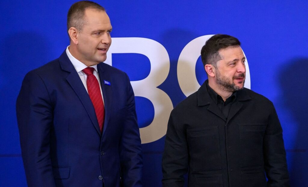 Conflict diplomatic major între Polonia și Ucraina. Karol Nawrocki îi retrage lui Volodimir Zelenski cea mai înaltă decorație a statului polonez