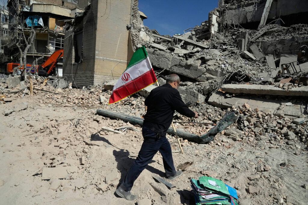 Iranul analizează o posibilă înțelegere cu SUA. Diplomație în umbra conflictului global