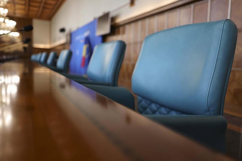 România, țara sporurilor bugetare „greu de ucis”. Ce sporuri „supraviețuiesc” mereu și cine le primește