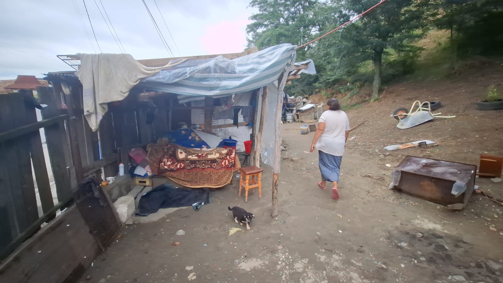 sinistrati alunecare de teren dealul gradiste slatina  (3)
