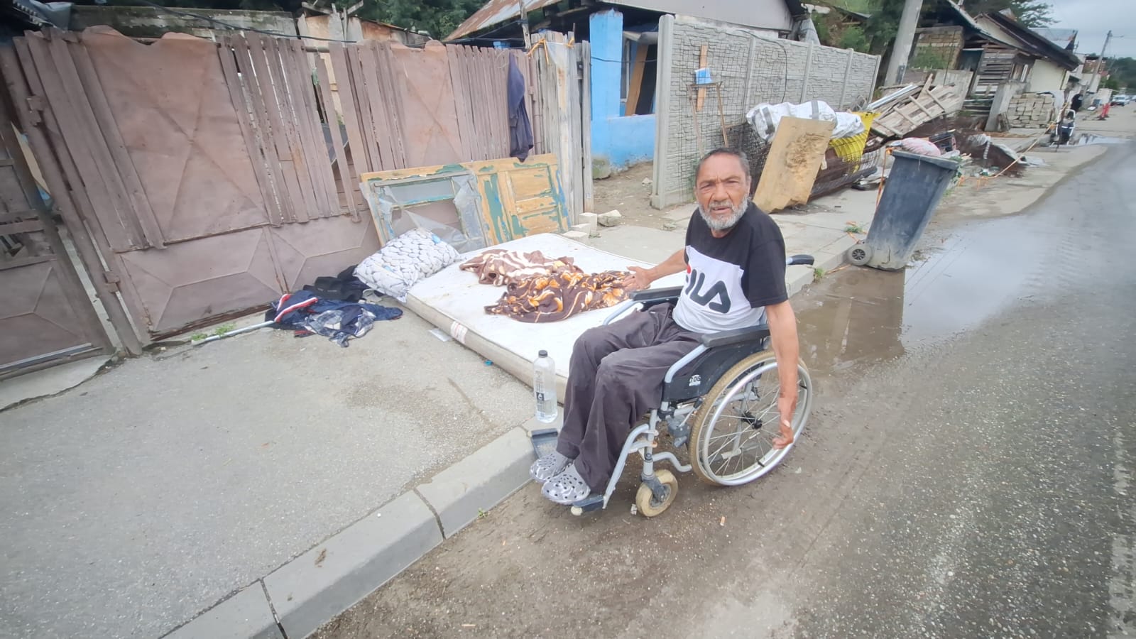 sinistrati alunecare de teren dealul gradiste slatina  (5)