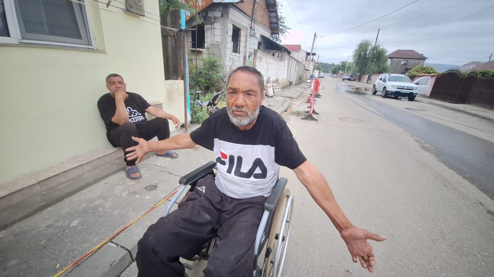 sinistrati alunecare de teren dealul gradiste slatina  (7)