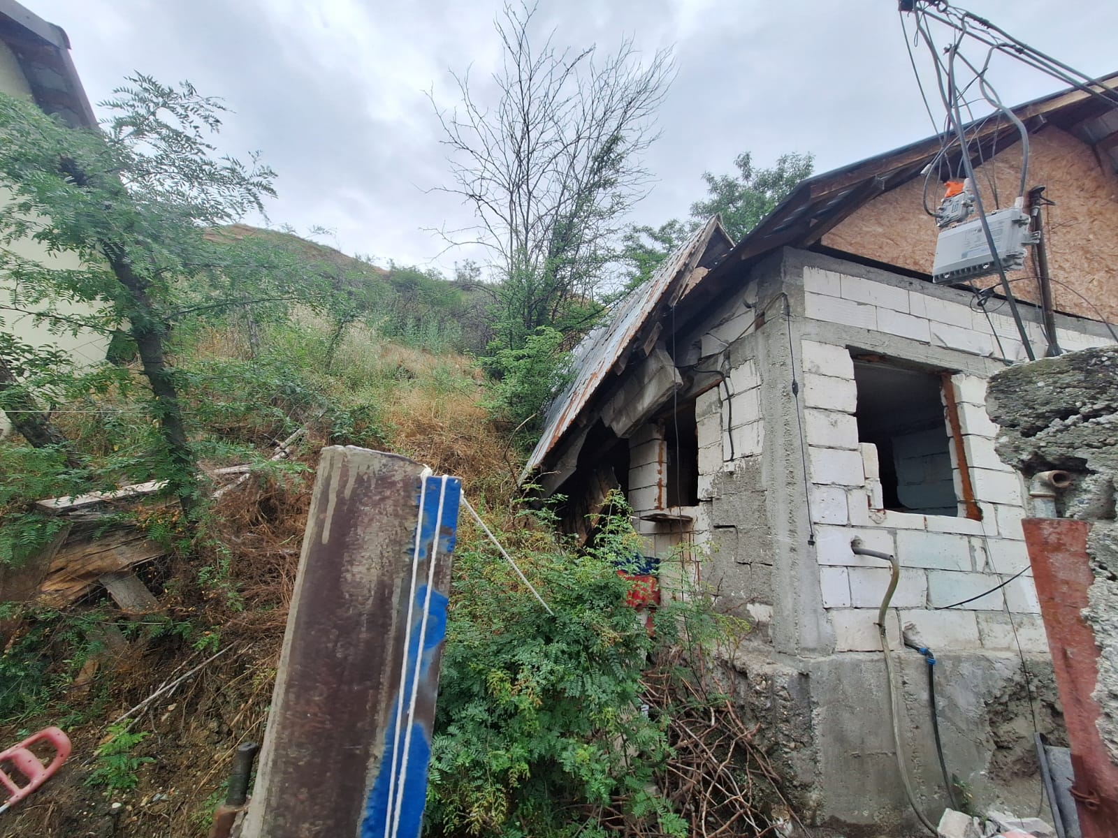 sinistrati alunecare de teren dealul gradiste slatina  (9)