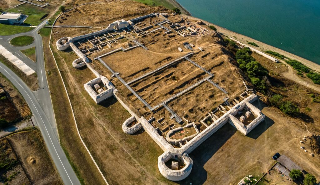 Dobrogea mai puțin văzută devine o destinație de turism cultural. Via DobroGetica sau 700 km de istorie, cetăți și trasee tematice 