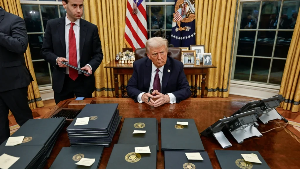 Trump reaprinde disputa electorală. Ce arată, de fapt, documentele desecretizate