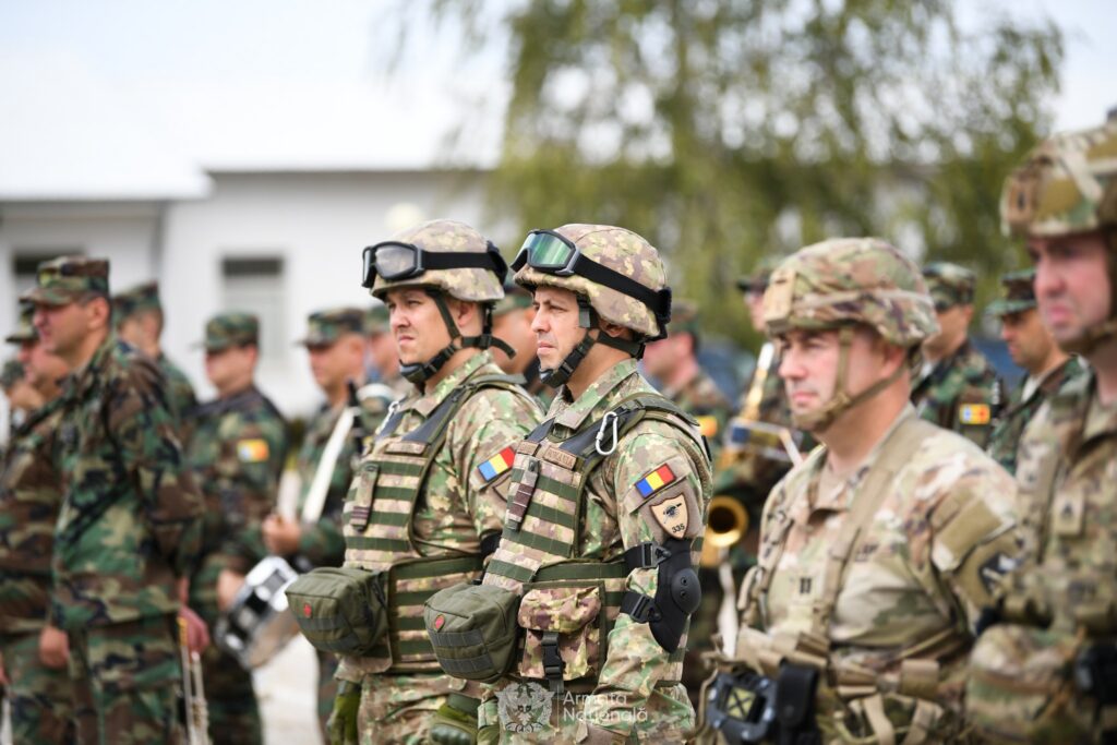 Armata Română face angajări masive. Aproape 7.000 de posturi sunt disponibile în 38 de județe. Ce condiții trebuie să îndeplinească doritorii