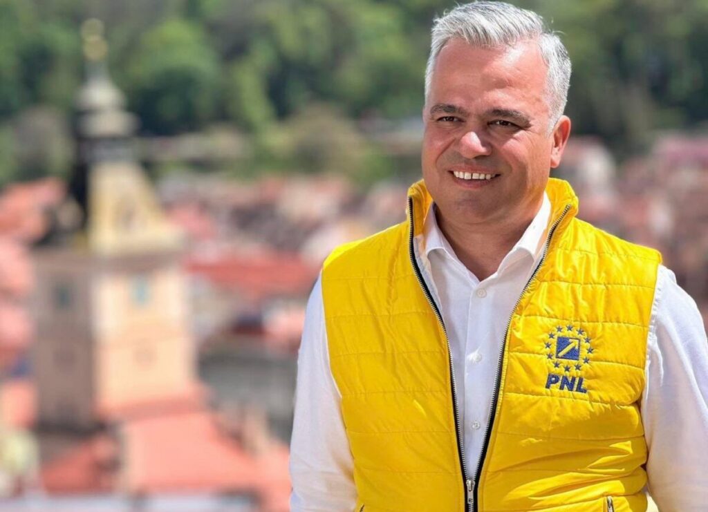 Adrian Veștea își anunță susținerea pentru Platforma Liberal-Conservatoare din PNL: „Niciun liberal nu ar trebui să se teamă să își exprime un punct de vedere”