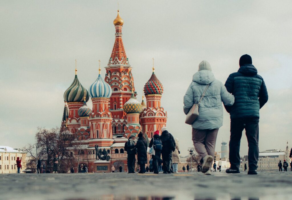 Rusia permite singurului partid de opoziție să candideze la alegerile legislative. Cu ce slogan va candida Iabloko