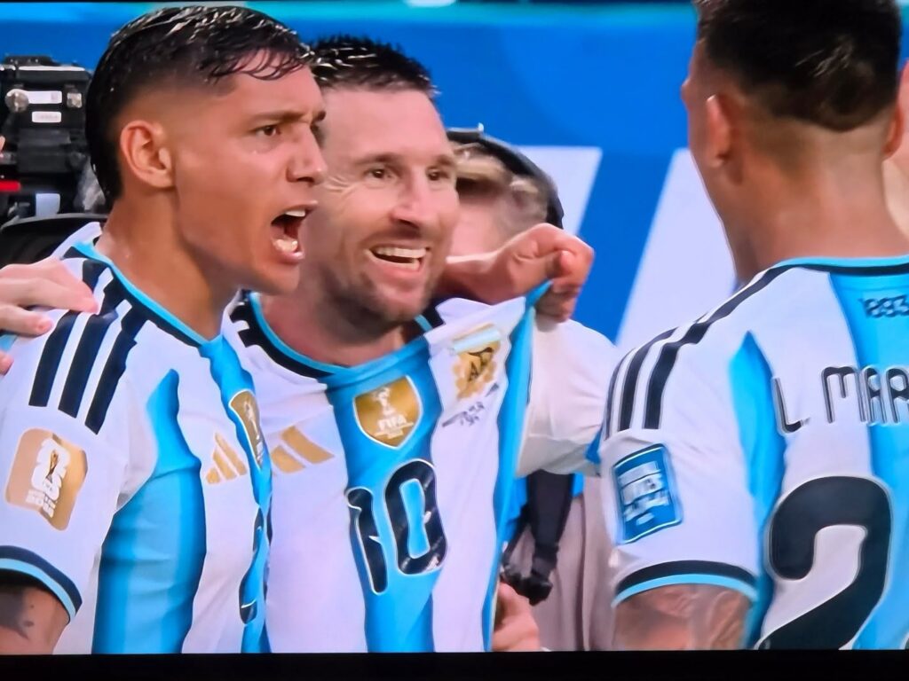 Argentina a avut nevoie de Messi, 120 de minute și 3 goluri pentru a se califica în optimi. Capul Verde pleacă acasă neînvinsă după 3 meciuri cu foste Campioane Mondiale