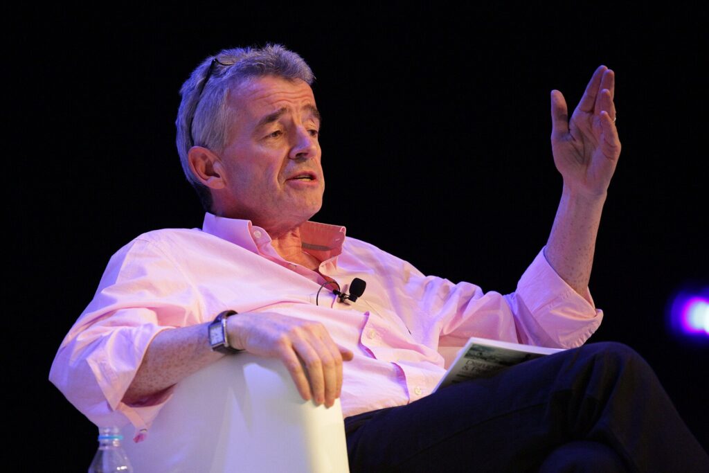 Ryanair critică noile reguli ale UE privind biletele de avion. Michael O'Leary: „Tarifele afișate vor crește artificial”