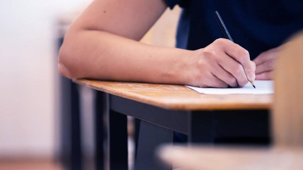 BAC 2026: A fost publicat baremul de corectare la Istorie. Elevii pot verifica răspunsurile și punctajul