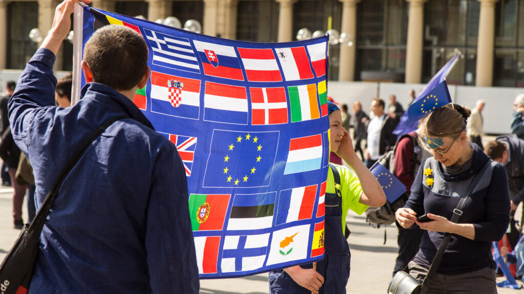 Programul „Blue Book” se schimbă. Comisia Europeană lărgește accesul la stagii