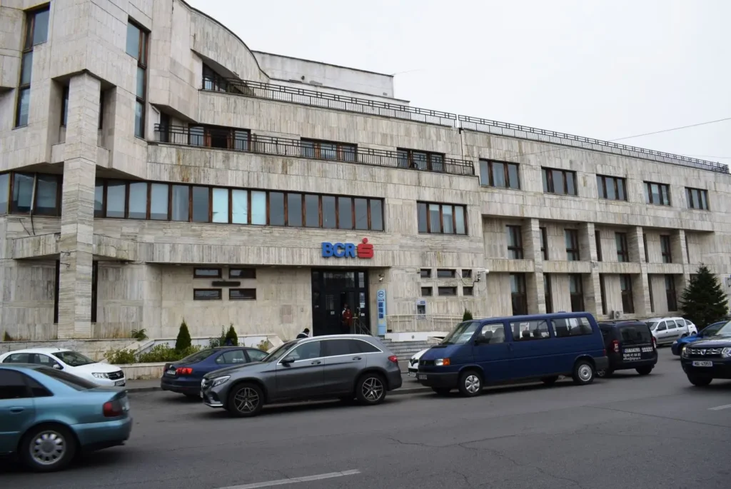 O clădire emblematică din Slatina care a valorat peste 1.000.000 de euro intră în renovare. O firmă din domeniul agriculturii se ocupă de proiect