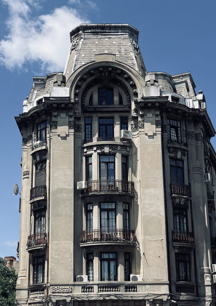 Casa în care a locuit Zoe Dumitrescu-Bușulenga, pe Calea Griviței 46 (sursă foto: arhiva News Edge)
