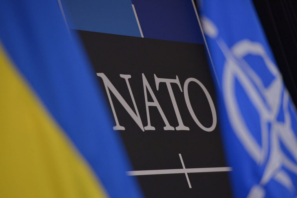 NATO coordonează peste 80% din ajutorul militar pentru Ucraina