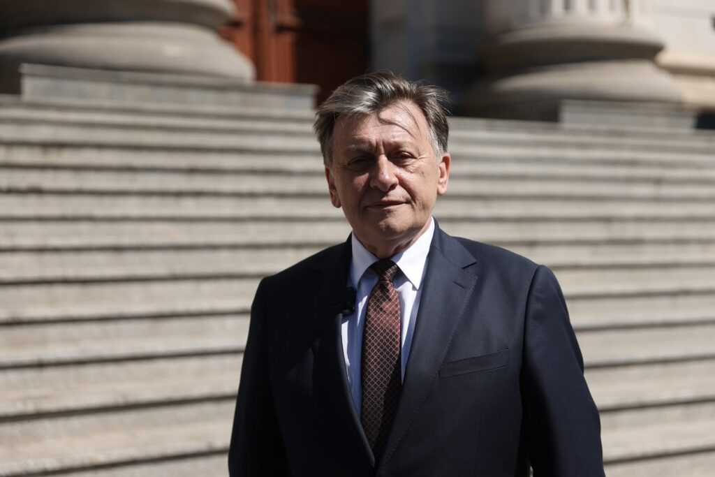 Crin Antonescu, atac la conducerea PNL: „Există multă ambiție și puțină minte”. Unde spune că a greșit PSD