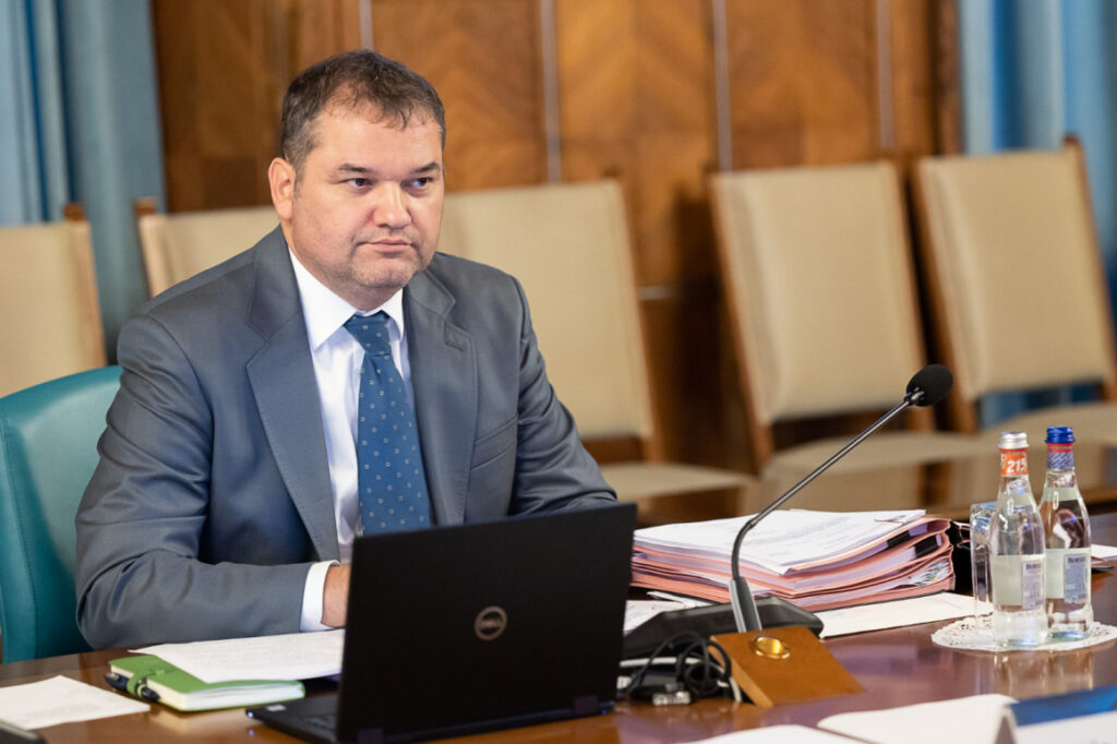 Cseke Attila asigură că veniturile medicilor nu scad şi crede că Legea salarizării nu va trece de Parlament
