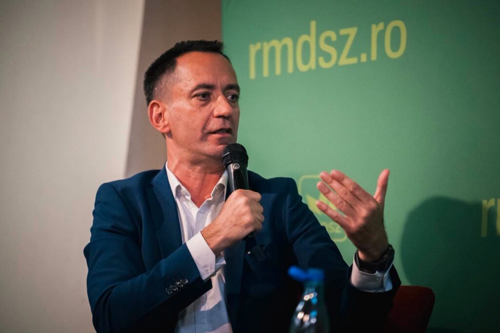 UDMR îl îndeamnă pe Nicușor Dan la implicare și ieșire din pasivitate