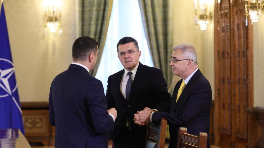 Anatol Șalaru cere retragerea cetățeniei moldovenești a lui Dan Dungaciu. Fostul ministru îl acuză că promovează interesele Rusiei