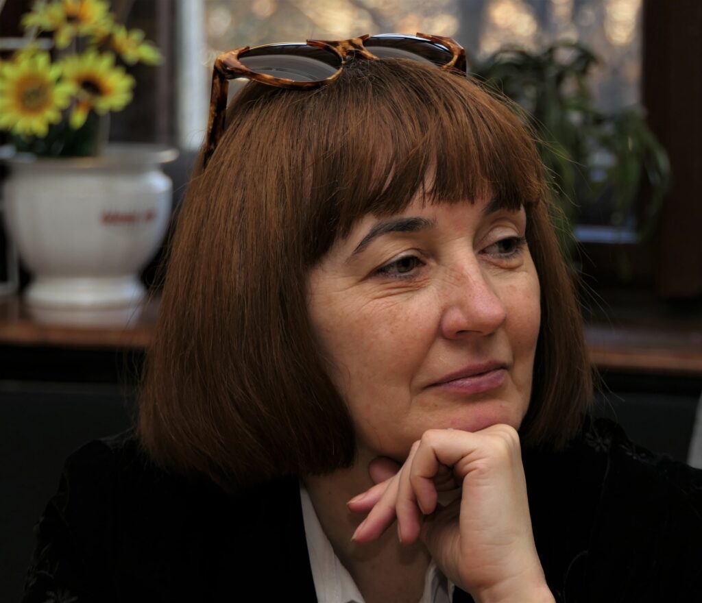 Cultura transformă viața în artă și naște frumusețea din durere