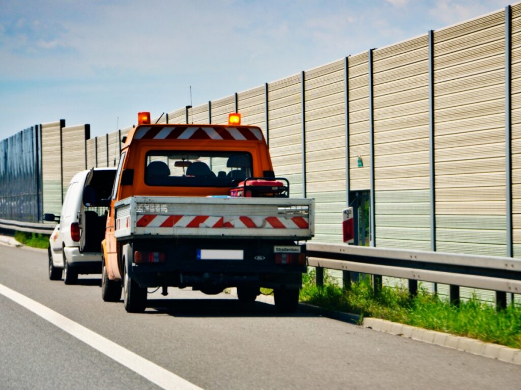 Alertă pe șoselele din Europa: Metodele folosite de infractori pentru a păcăli șoferii în vacanță