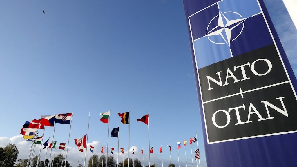 NATO condamnă prăbușirea unei rachete rusești în Polonia și atacurile masive din Ucraina