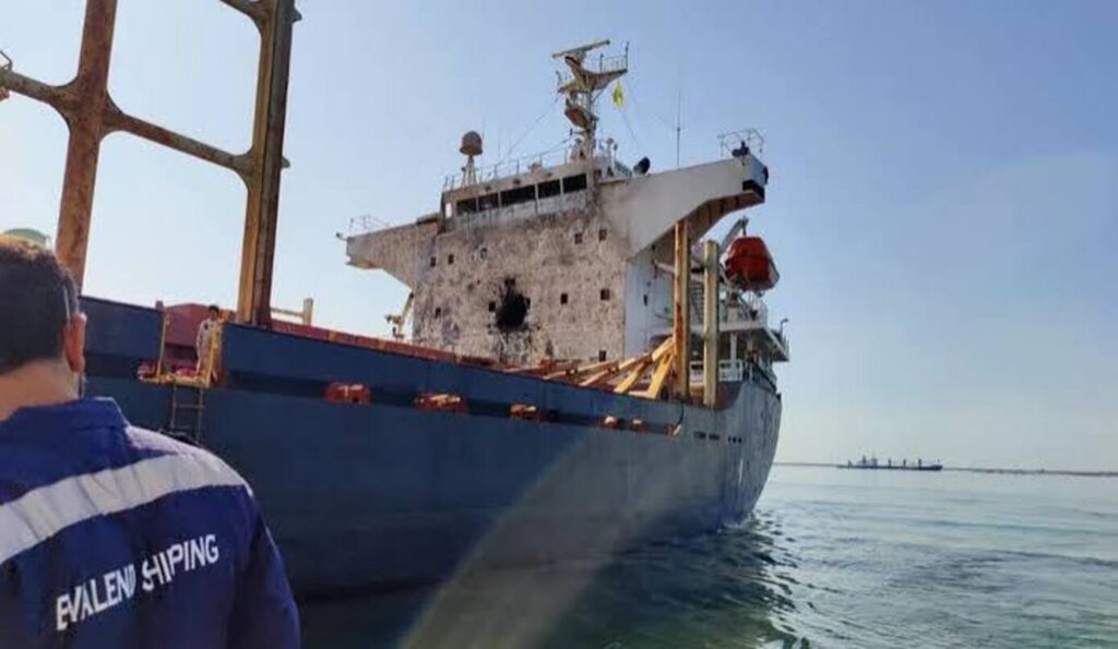 Cargoul Inase a ajuns în Constanța după atacul asupra portului ucrainean Pivdennîi. Explozia a provocat avarii majore