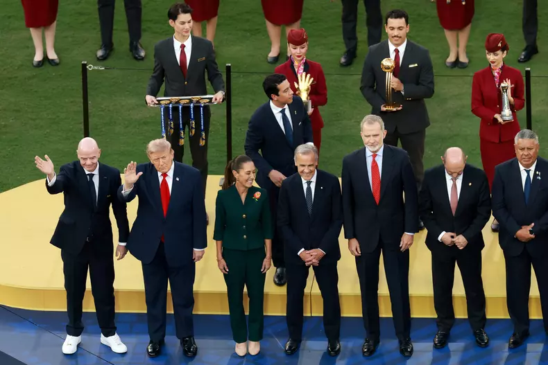 Cine este românca prezentă pe scena finalei Cupei Mondiale 2026. A înmânat trofeul pentru Pau Cubarsí