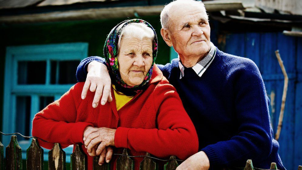 Singurătatea îi face pe seniori mai vulnerabili în fața fraudelor online