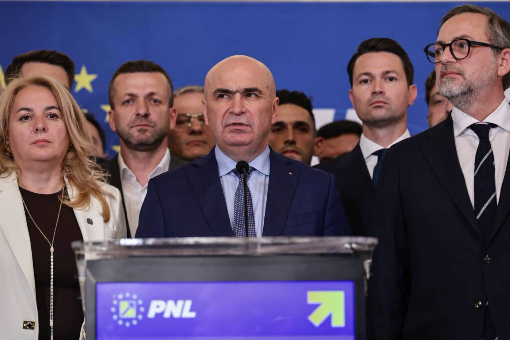 Lovitură pentru Bolojan. Tribunalul București suspendă hotărârea PNL privind convocarea Congresului Extraordinar. Procesul a fost intentat de ,,puciștii" din partid