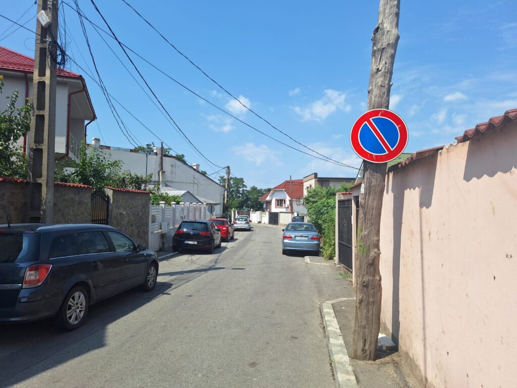 Scandal la Slatina: lucrări raportate la gazon pe o stradă fără spațiu verde