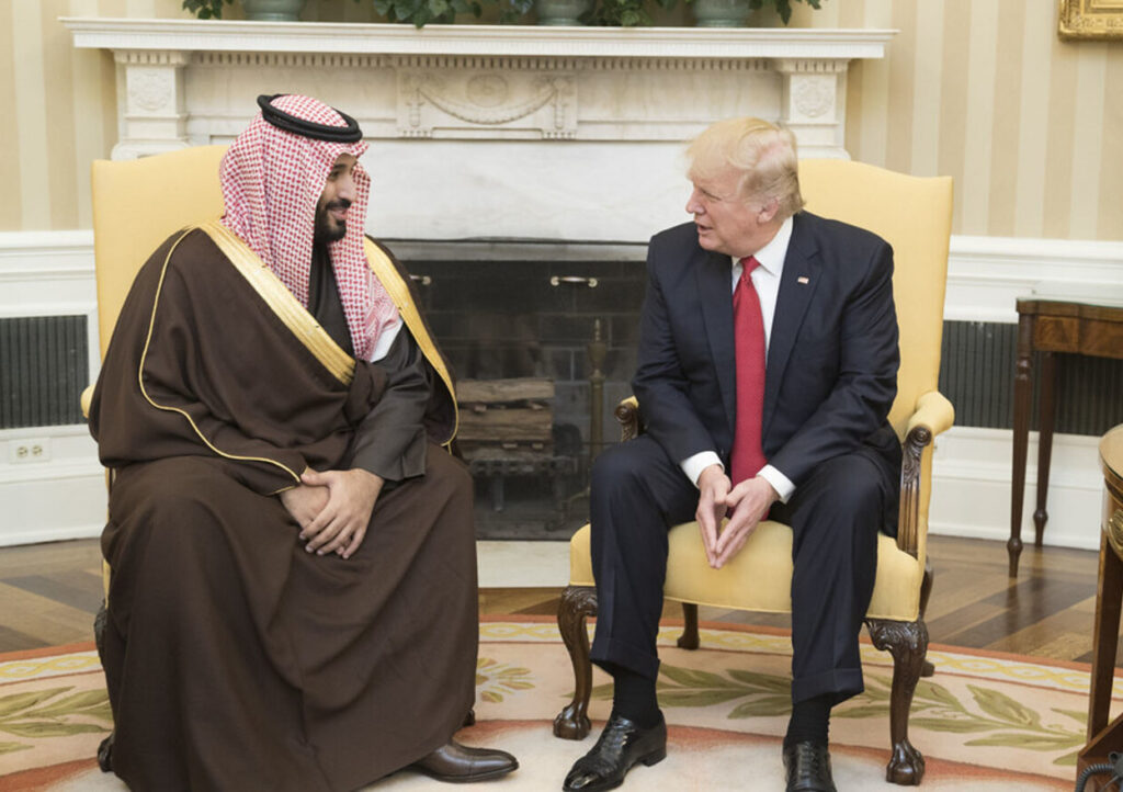 Donald Trump ar urma să-i permită Arabiei Saudite să dezvolte un program nuclear civil