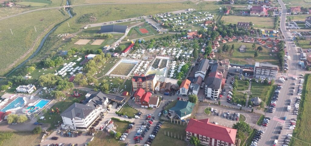 Comoara fierbinte a României. Tășnadul e campionul ascuns al apelor termale din Transilvania. Cum lasă țara noastră ca miliarde de euro să curgă fără folos
