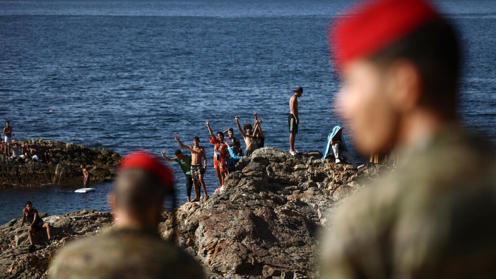 Italia refuză ultimatumul Spaniei privind controalele la frontieră după criza migranților din Ceuta