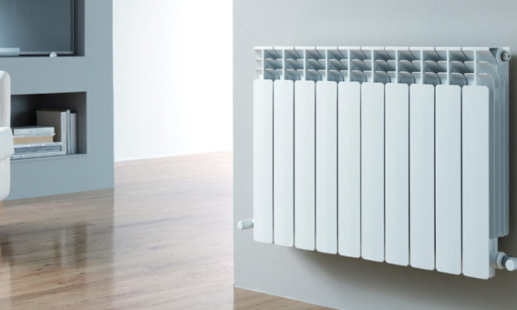 Cât costă să-ți schimbi caloriferele înainte de iarnă. Un radiator nou pornește de la 257 de lei