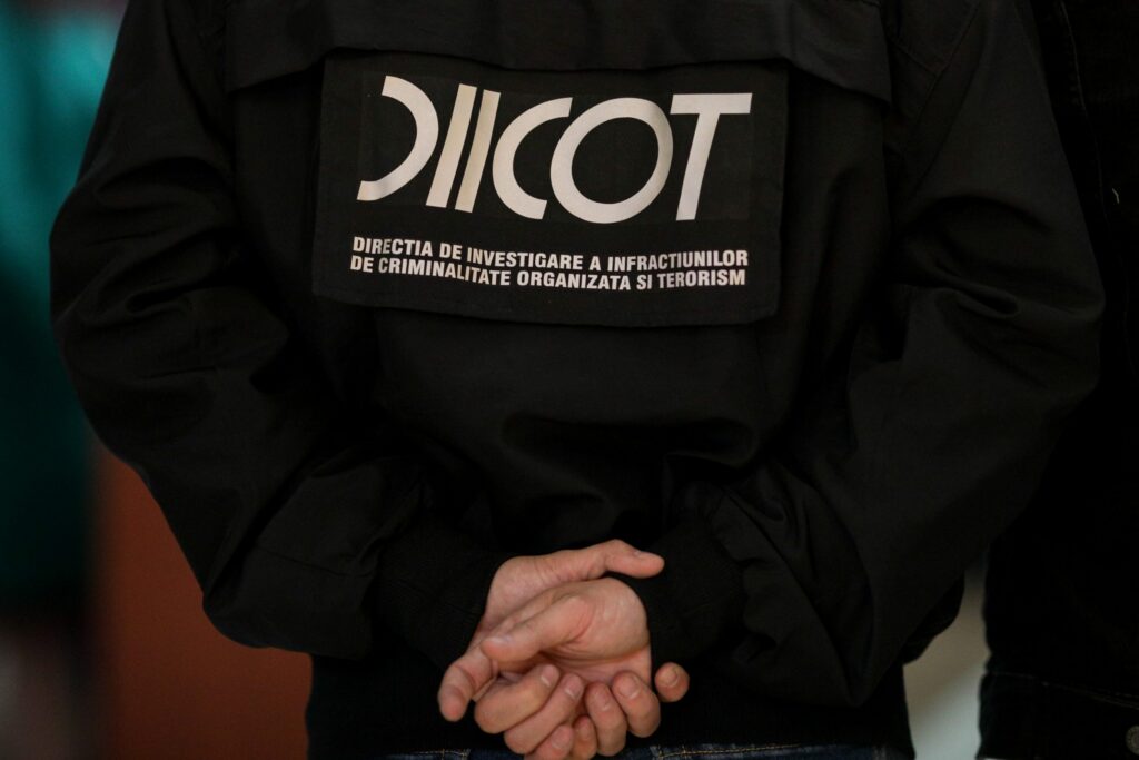 DIICOT investighează o grupare din Slatina suspectată de trafic de persoane și cămătărie