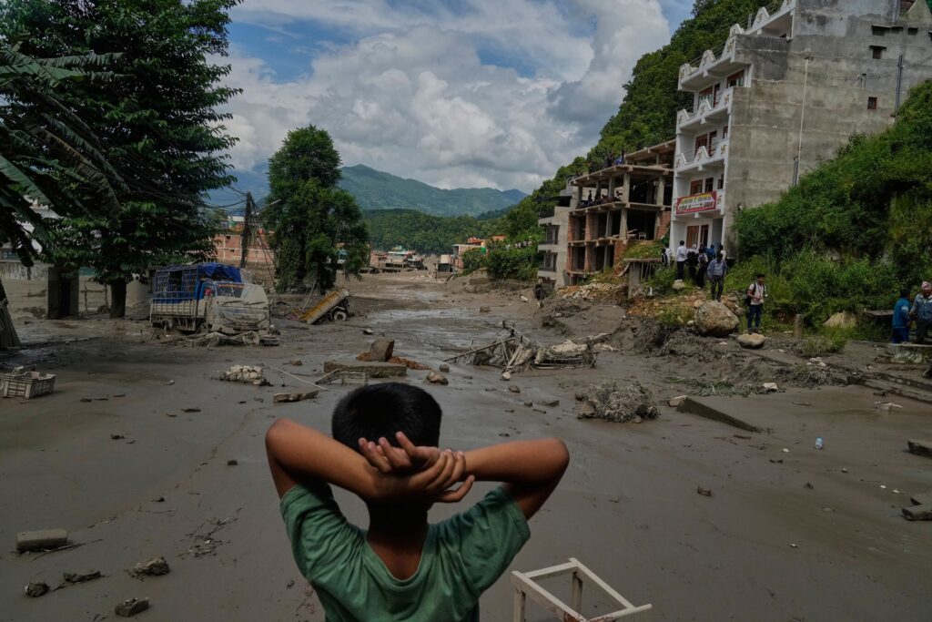 Nepalul, amenințat de un nou dezastru după viiturile devastatoare. 469 de morți și aproape 1.000 de dispăruți