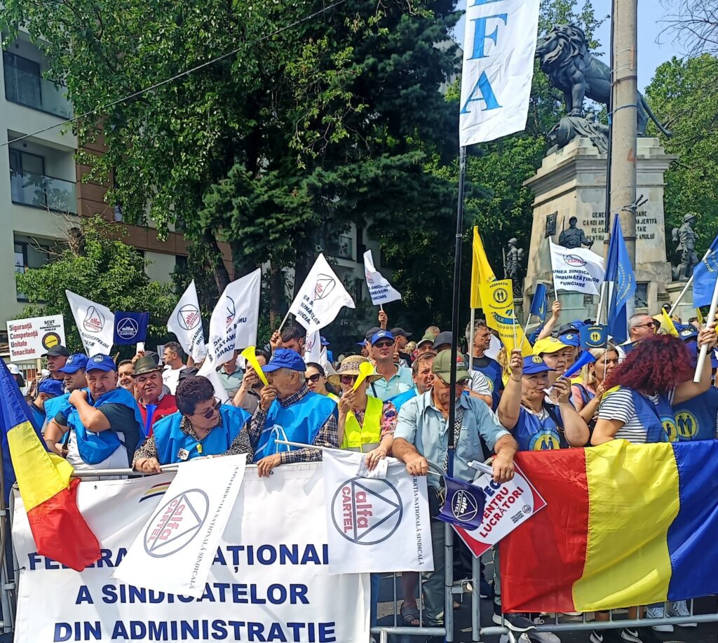 Protest la Ministerul Muncii. Sindicatele cer salarii mai mari, din 2027