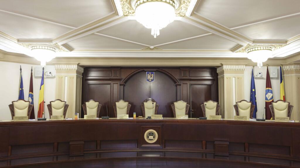 CCR clarifică întâlnirile președintei Curții cu reprezentanții Guvernului: „Nicio cauză aflată pe rol nu poate face obiectul unor discuții”