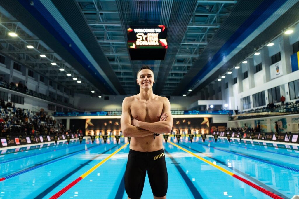 David Popovici, cel mai rapid din serii la 100 m liber. Românul s-a calificat în semifinalele Europenelor de la Paris
