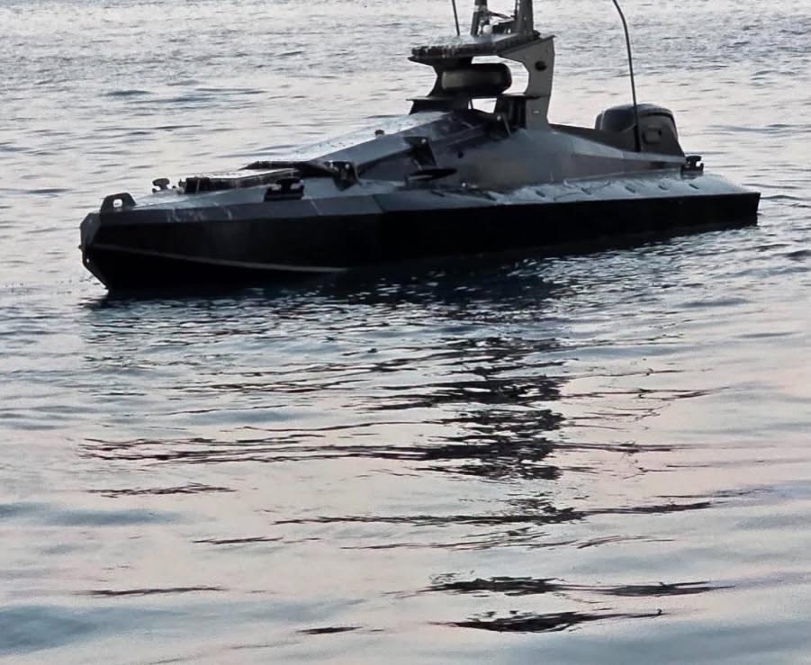 O dronă marină a fost distrusă de un avion F-16 în apropierea platformei Neptun Deep. Reacția Preşedintelui Nicușor Dan