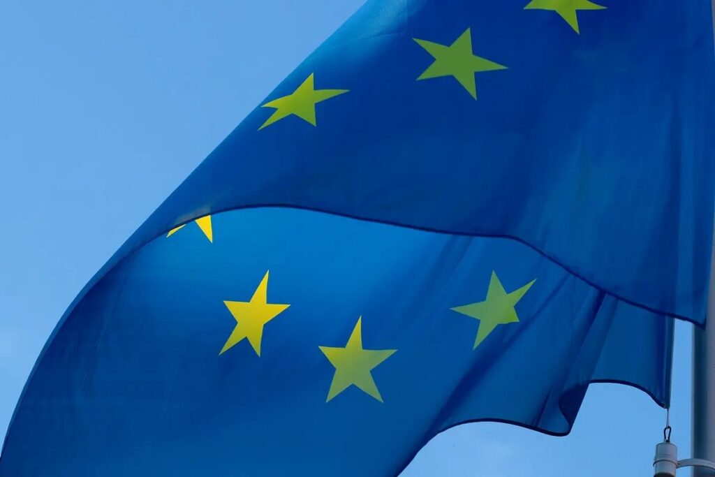 Europa își temperează ambițiile climatice. Costurile tranziției verzi pun presiune pe industrie și economie