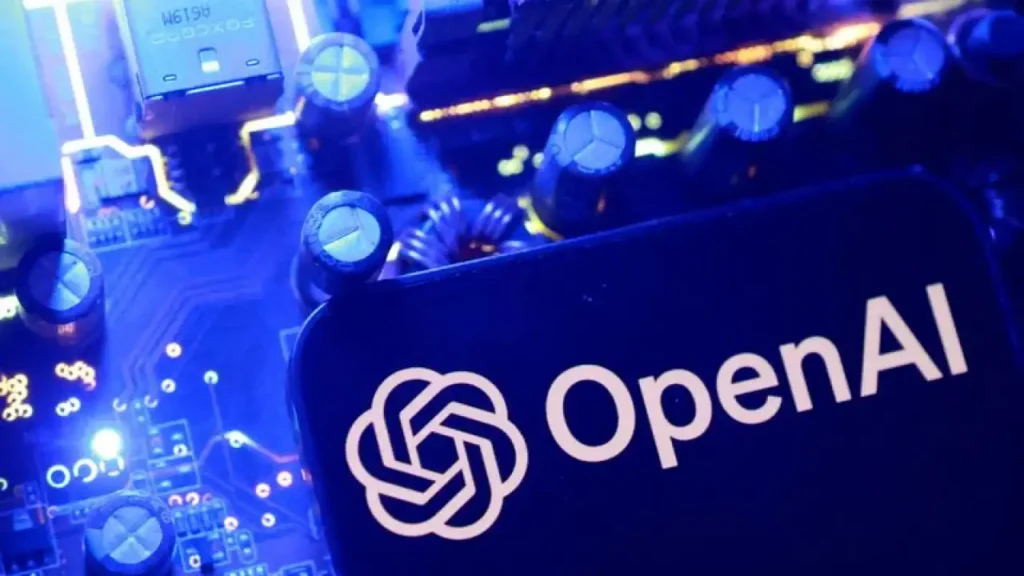 Ce se știe până acum despre gadget-ul misterios pe care îl pregătește OpenAI. De ce este comparat cu iPhone-ul