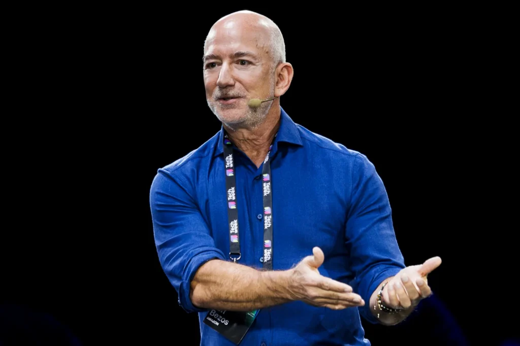 Jeff Bezos vinde acțiuni Amazon de peste 4 miliarde de dolari, după ce compania a atins un maxim istoric