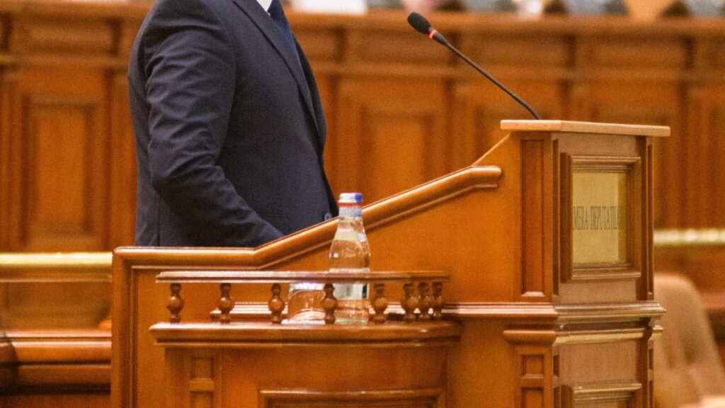 Parlamentul intră din nou în sesiune extraordinară. Legile care pot influența banii din PNRR