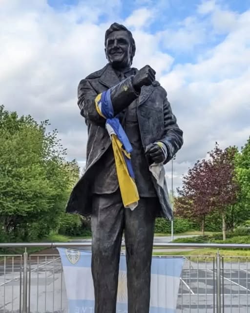Statuia lui Don Revie. Sursă foto: Facebook