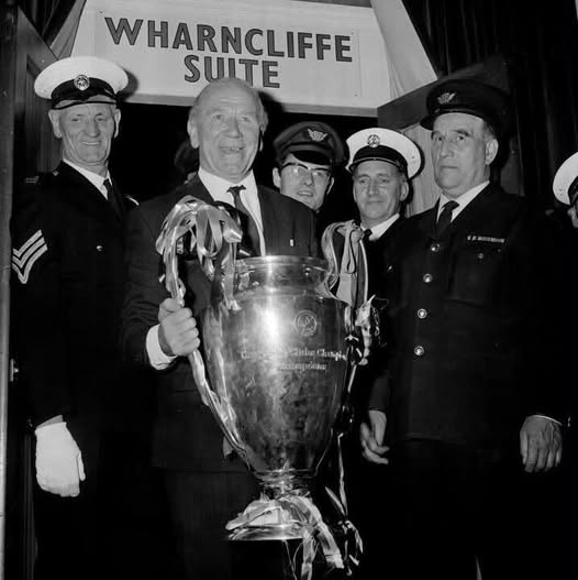 Matt Busby a câștigat Liga Campionilor la un deceniu după ce a fost aproape de moarte. Sursă foto: Facebook